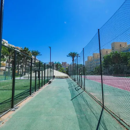 Cubo's Urban Brigitte & Parking Lägenhet Torremolinos